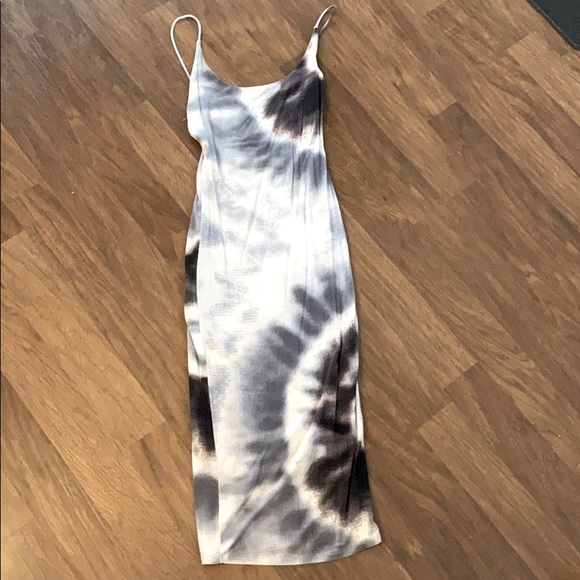 Dresses & Skirts - Tie die dress